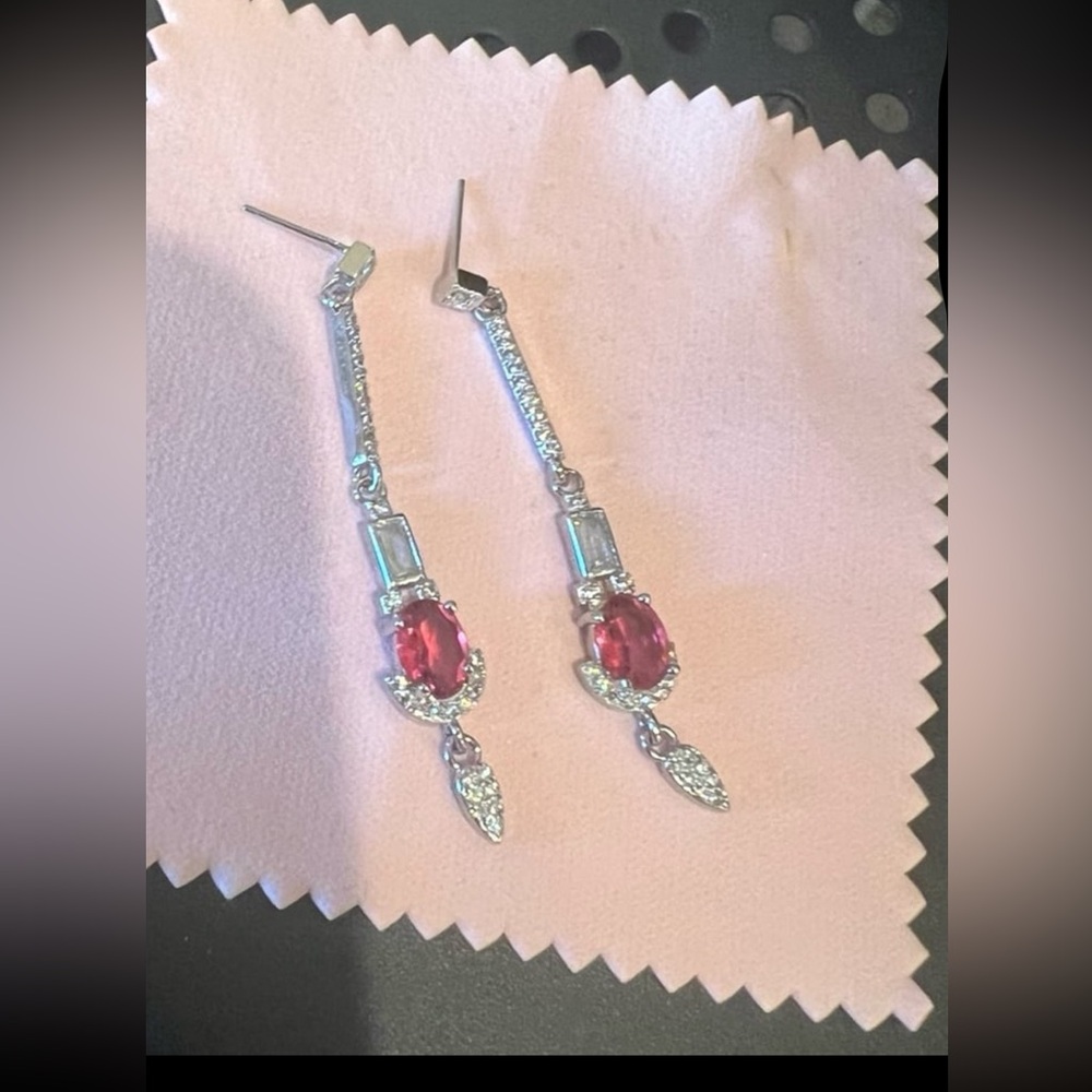 Simple And Elegant Ruby Oval Cut 1.3ct Dangle Lig… - image 3